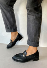 Load image into Gallery viewer, black loafer shoes for women