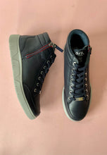 Load image into Gallery viewer, ara winter boots