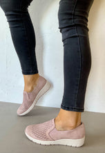 Load image into Gallery viewer, pink womens slip on shoes