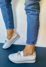 Load image into Gallery viewer, ladies white loafers