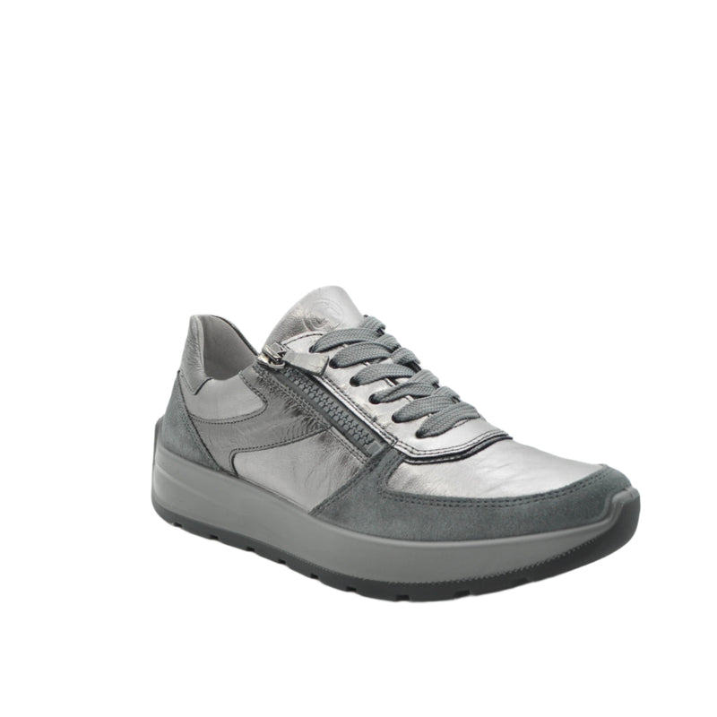Load image into Gallery viewer, silver wide fitting shoes
