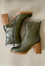 Load image into Gallery viewer, marco tozzi green heeled boots