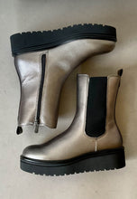 Load image into Gallery viewer, marco tozzi wedge boots