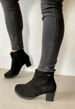 Load image into Gallery viewer, black suede ankle boots
