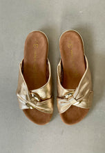 Load image into Gallery viewer, womens gold sliders