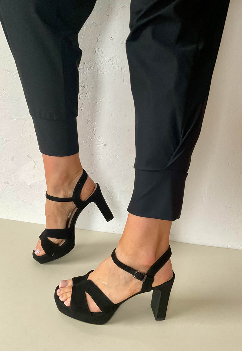 Load image into Gallery viewer, black suede heeled sandals
