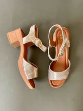 Load image into Gallery viewer, gold heeled sandals