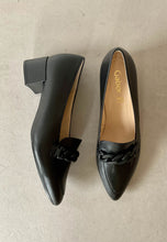 Load image into Gallery viewer, ladies black leather loafers