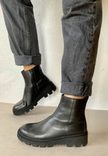 Load image into Gallery viewer, gabor black low wedge boots