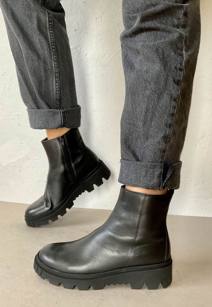 gabor black low wedge boots