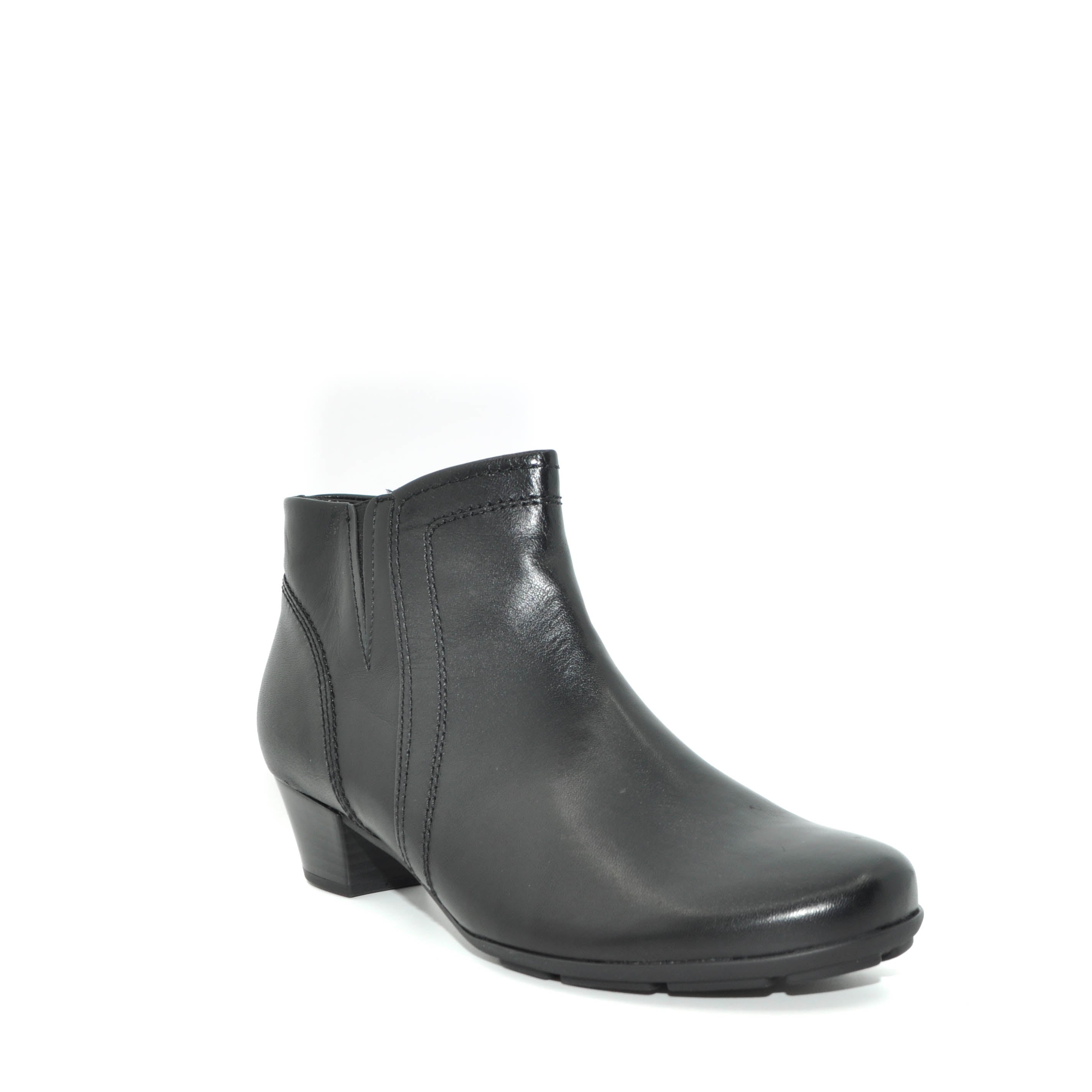 black gabor boots