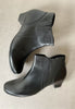 gabor low heeled boots