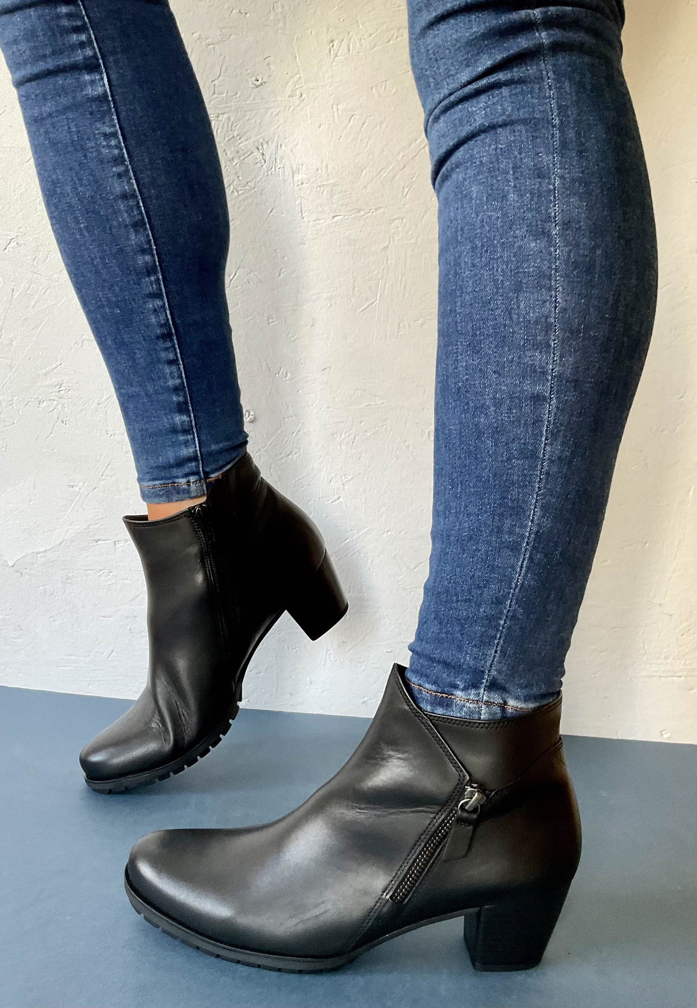 Wide fit ankle outlet boots ireland