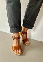 Load image into Gallery viewer, wedge sandals gabor