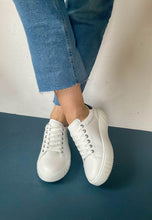 Load image into Gallery viewer, white leather shoes