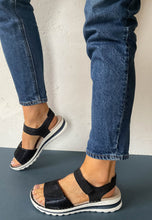 Load image into Gallery viewer, navy ladies sandals