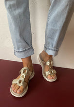 Load image into Gallery viewer, gold comfortable sandals