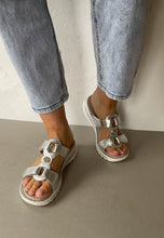Load image into Gallery viewer, silver everyday womens sandals