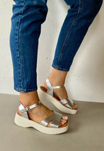 Load image into Gallery viewer, silver wedge sandals