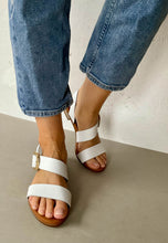 Load image into Gallery viewer, white summer sandals