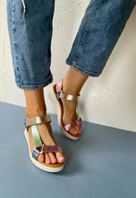 Load image into Gallery viewer, sports sandals for women