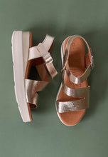 Load image into Gallery viewer, silver leather sandals