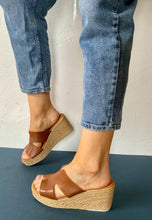 Load image into Gallery viewer, wedge espadrille sandals