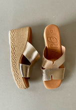 Load image into Gallery viewer, OH MY SANDALS 5458