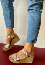 Load image into Gallery viewer, gold high wedge sandals