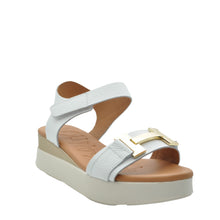 Load image into Gallery viewer, white chunky sandals