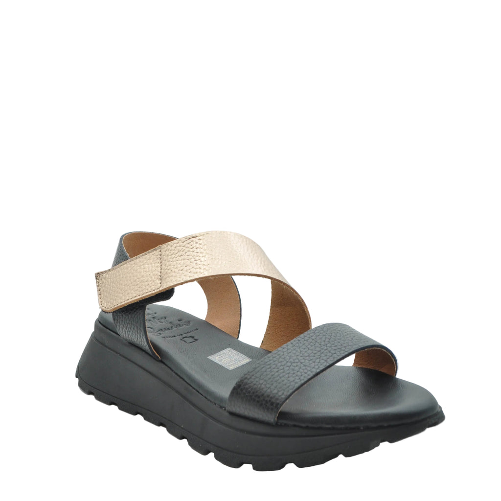 black platform sandals
