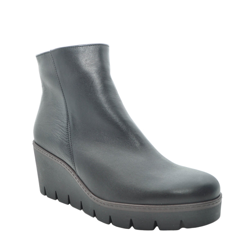 Load image into Gallery viewer, gabor leather wedge boots
