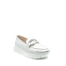 Load image into Gallery viewer, silver platform moccasin shoes