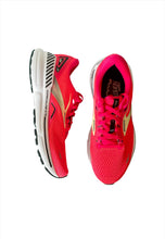 Load image into Gallery viewer, pink women running shoes