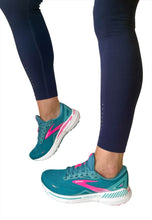 Load image into Gallery viewer, brooks womens running shoes