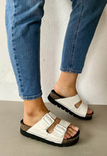 Load image into Gallery viewer, white flatform sandals
