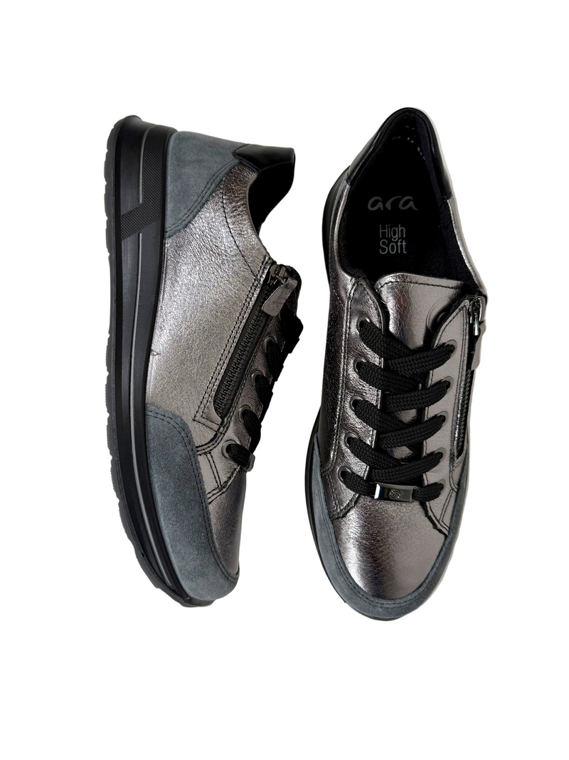 Load image into Gallery viewer, silver wide fitting trainers
