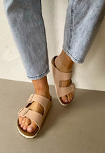 Load image into Gallery viewer, birks sandals