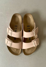 Load image into Gallery viewer, pink birkenstock sandals