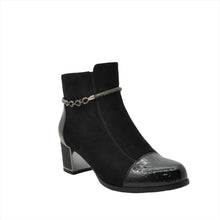 Load image into Gallery viewer, black block heel ladies boots