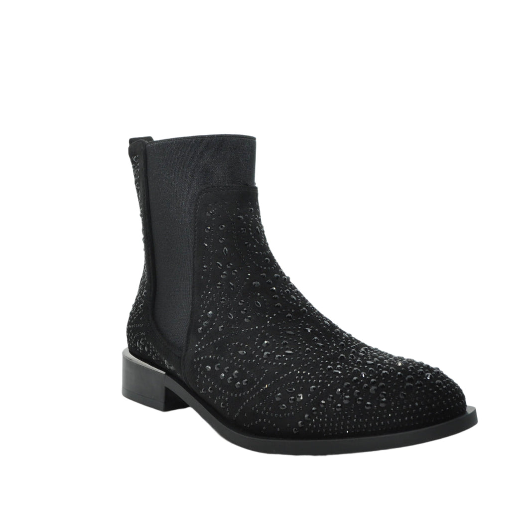 ladies black flat boots