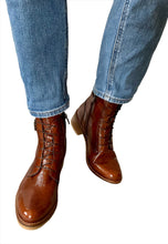 Load image into Gallery viewer, brown heeled boots