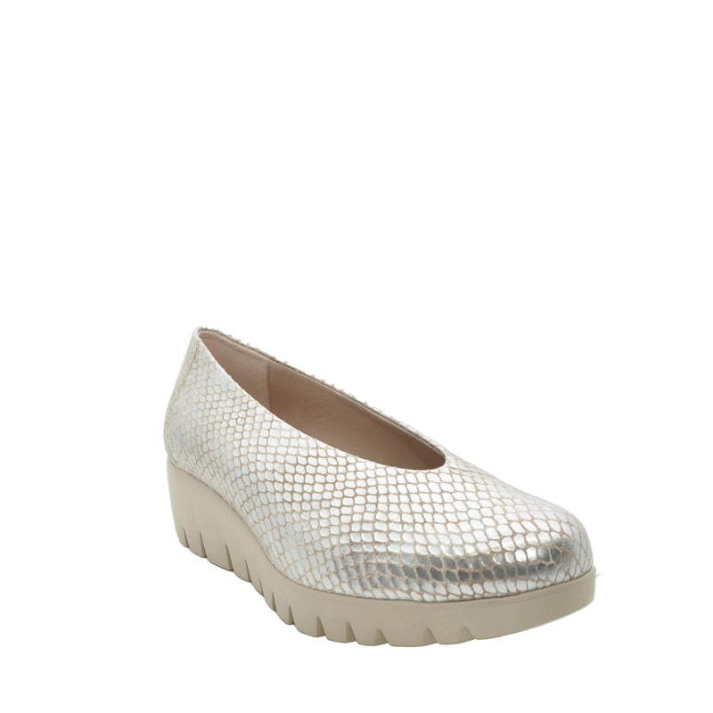 Load image into Gallery viewer, silver wedge shoes
