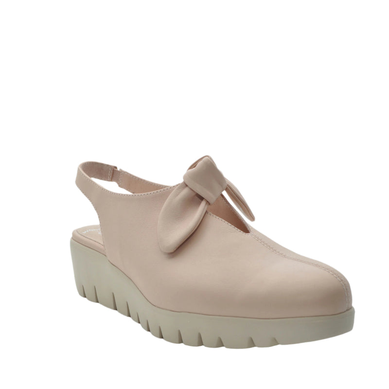 Load image into Gallery viewer, wonders beige sandals
