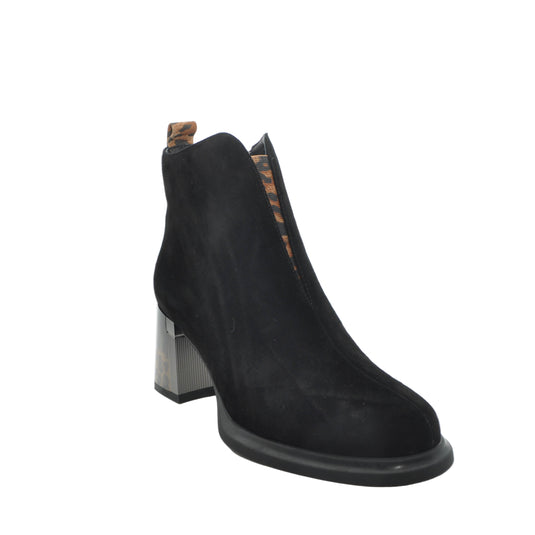 square heeled boots