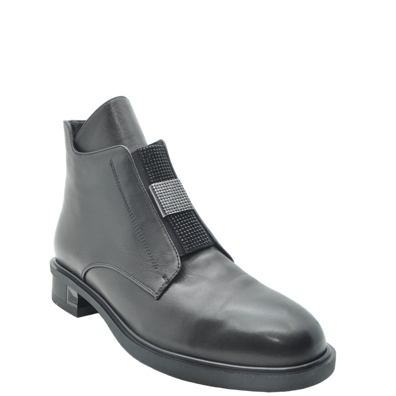 Load image into Gallery viewer, black leather chelsea boots
