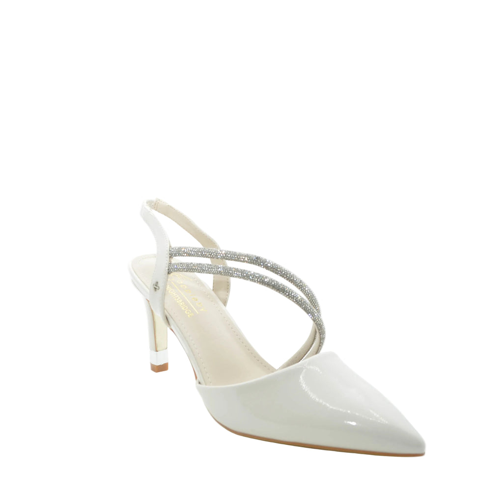 heels with pointed toe