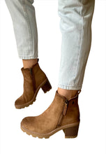 Load image into Gallery viewer, western boots women