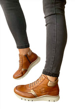 Load image into Gallery viewer, brown casual boots for women