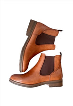 Load image into Gallery viewer, ladies brown chelsea boots